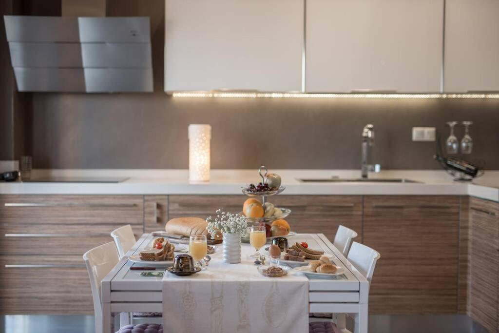 Ioanna Bayview Luxury Apartment Ierápetra Exterior foto